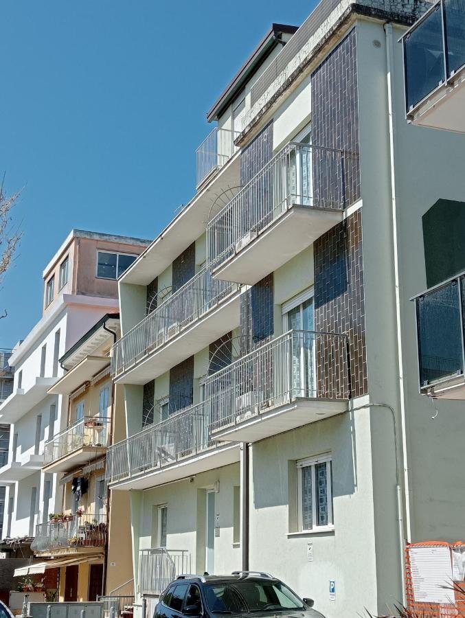 Appartamenti Carlotta Rimini Buitenkant foto