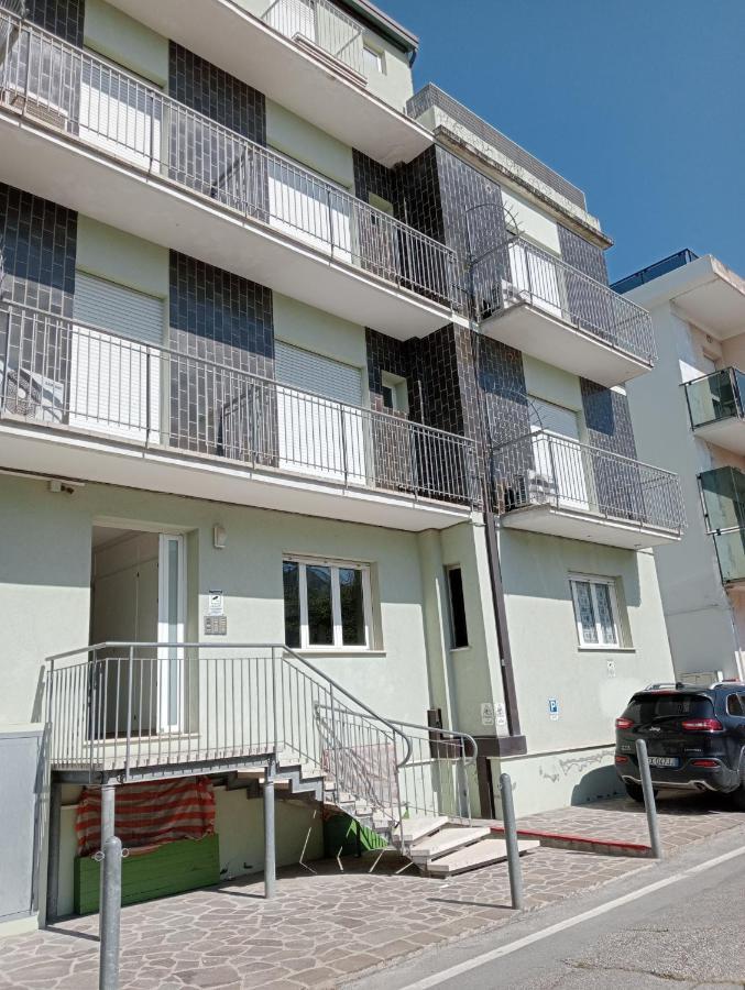 Appartamenti Carlotta Rimini Buitenkant foto