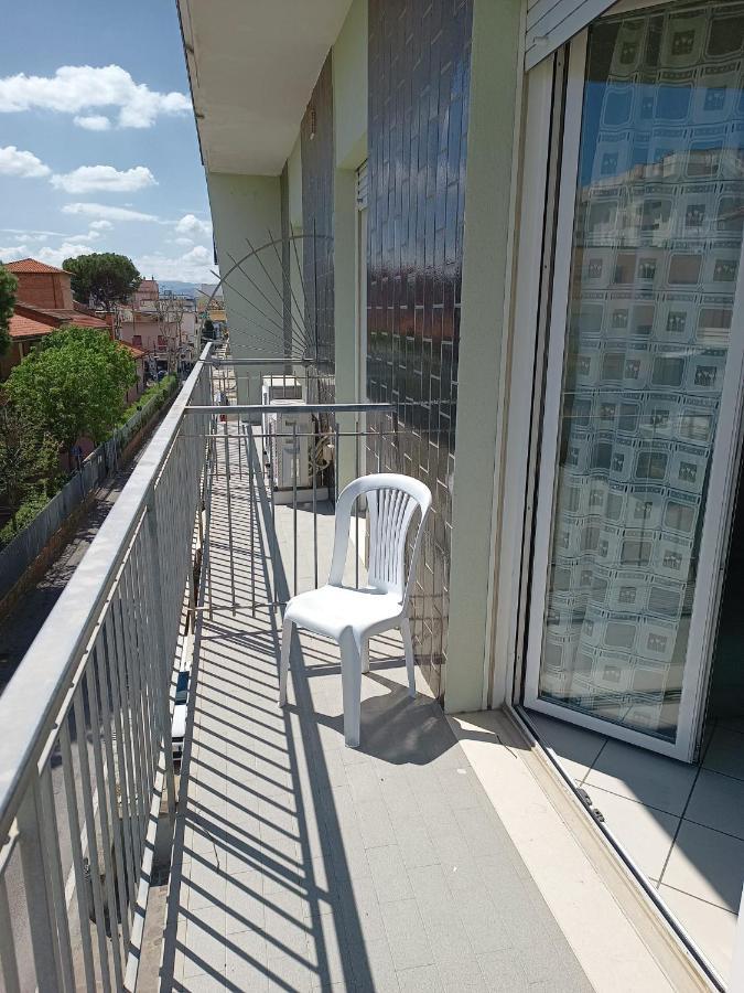 Appartamenti Carlotta Rimini Buitenkant foto