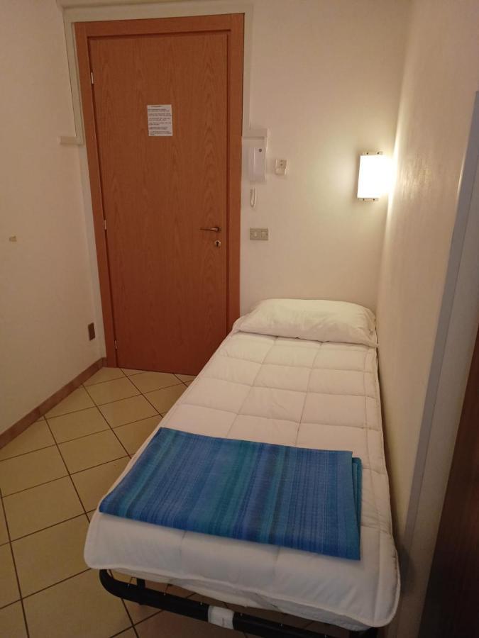 Appartamenti Carlotta Rimini Buitenkant foto